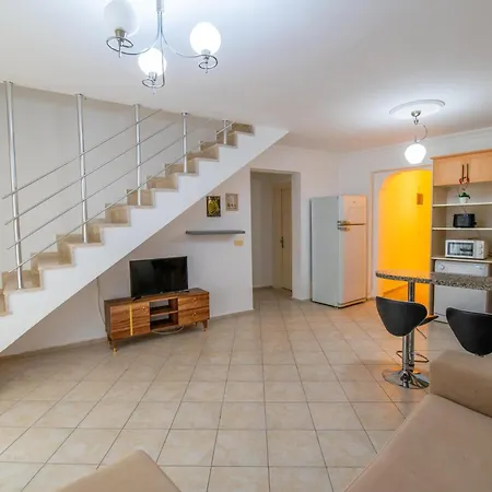 アパートホテル Sunset Club Aqualettings Poseidon 7